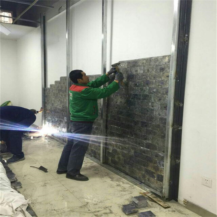 1732762423631235.jpg 铅砖施工 (5).jpg